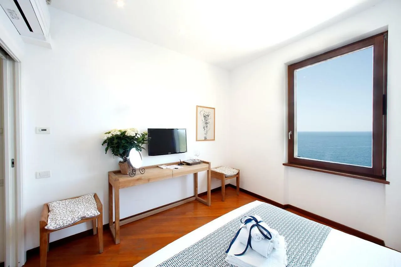 Hotel Arpaiu Manarola
