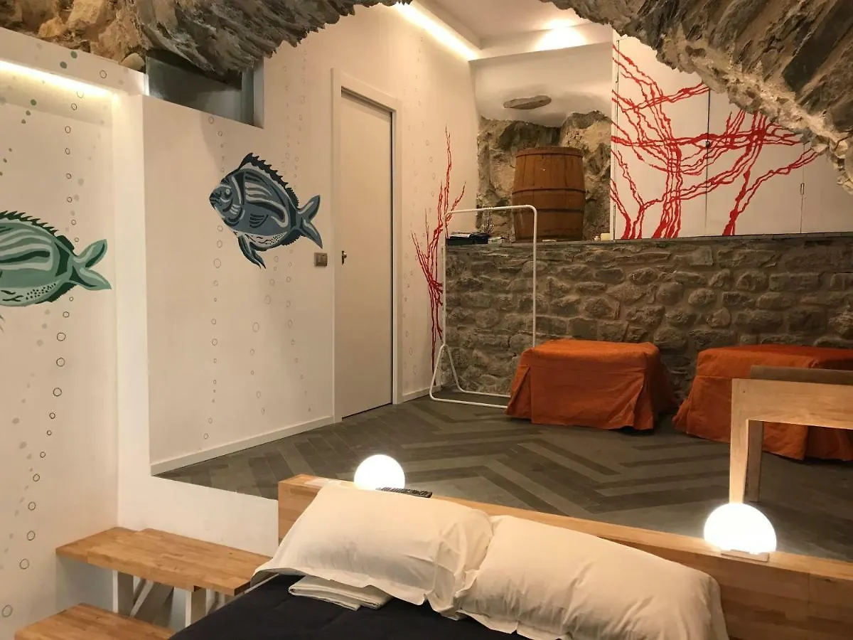 Arpaiu - Odeyo Sas Guest House Manarola