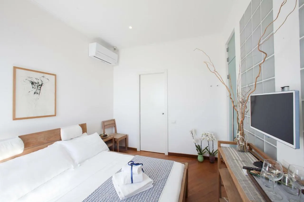 Arpaiu - Odeyo Sas Guest House Manarola